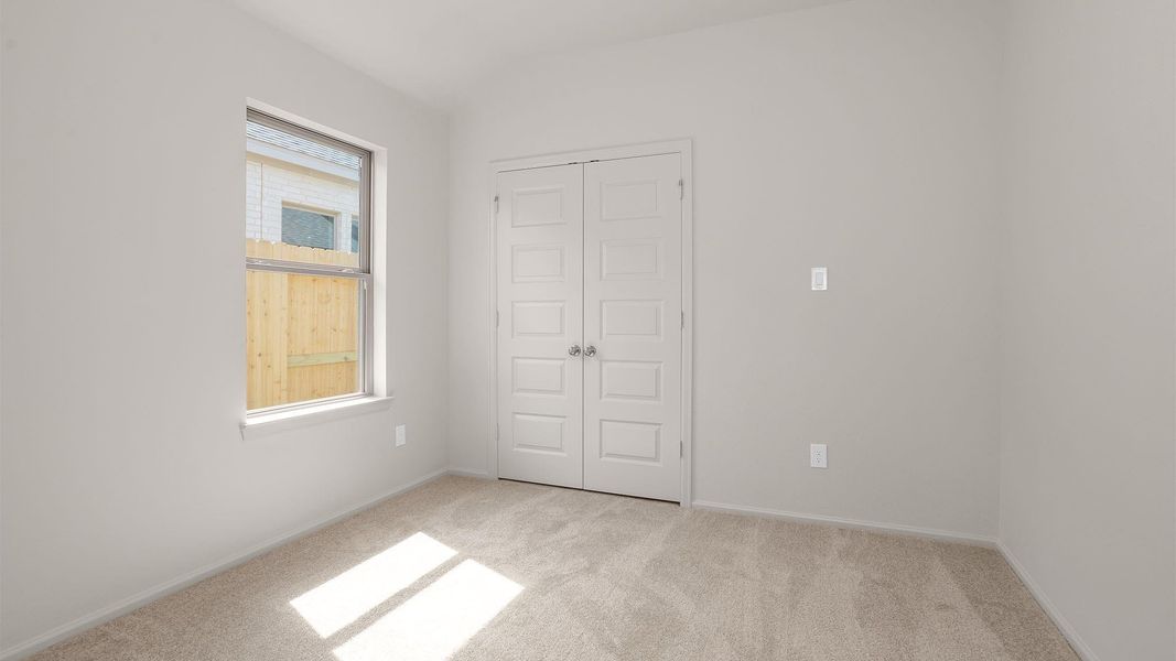 Spacious, unfurnished interior of a new home in Candela, Richmond (Image 7).