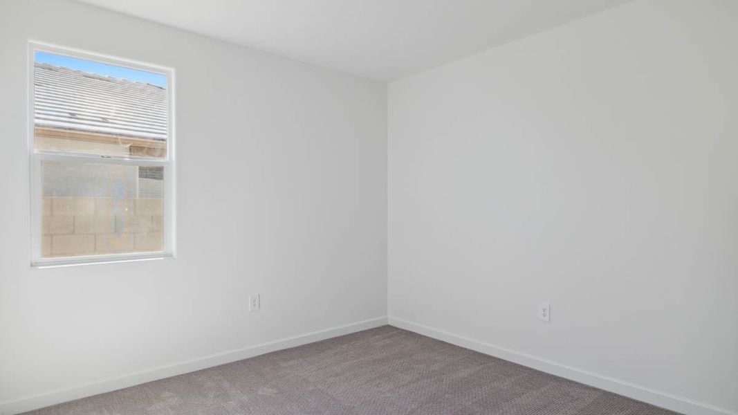 Spacious, unfurnished interior of a new home in Entrada Del Oro, Gold Canyon (Image 19). Spacious, unfurnished interior of a new home in Entrada Del Oro, Gold Canyon (Image 19).