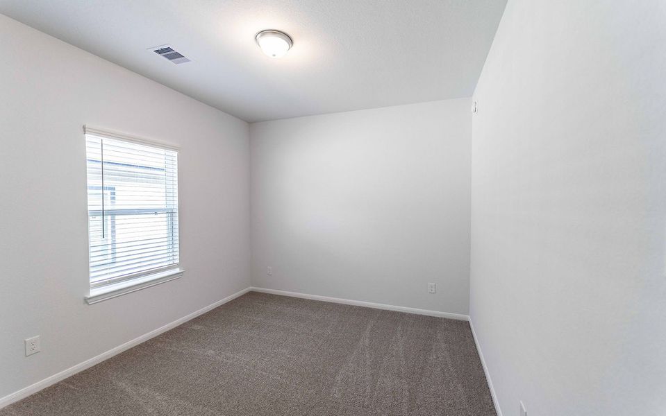 Spacious, unfurnished interior of a new home in Magnolia Springs, Montgomery (Image 40).