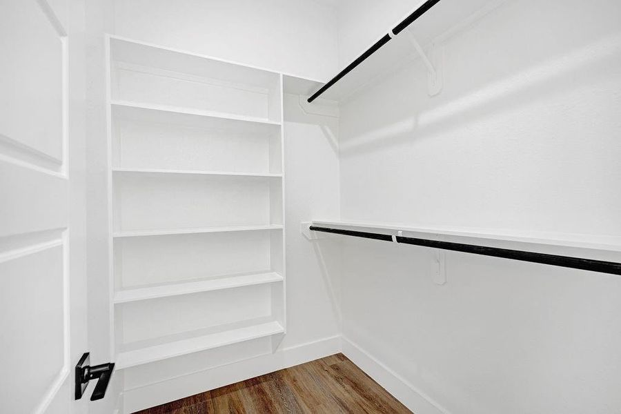 Image 36 of a home in .