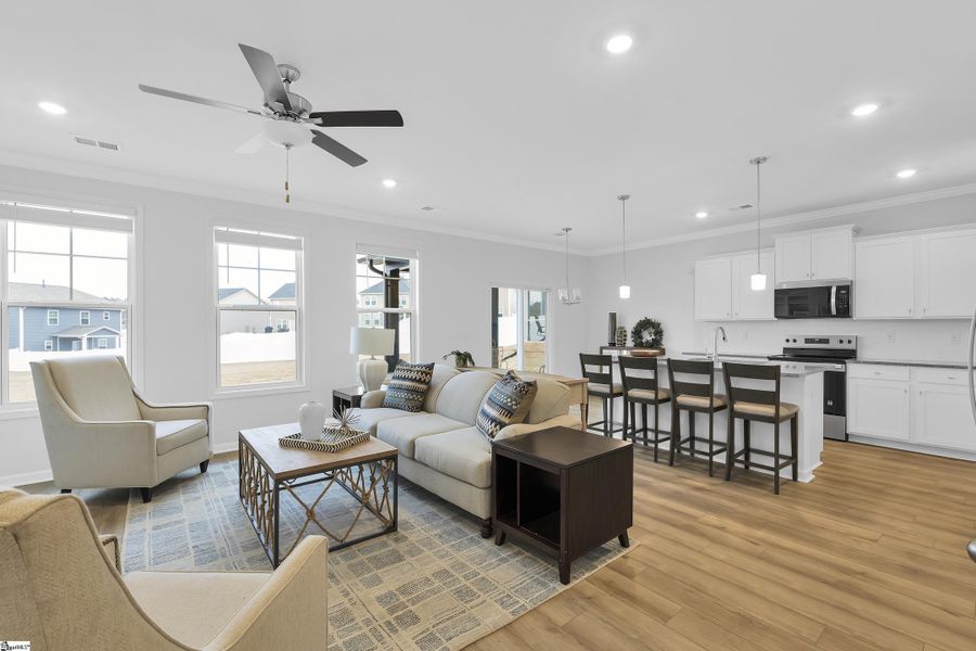Furnished interior view inside a new home in Sedona, Greenville (Image 5).