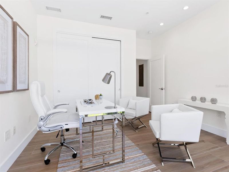 Furnished interior view inside a new home in , Sarasota (Image 19).