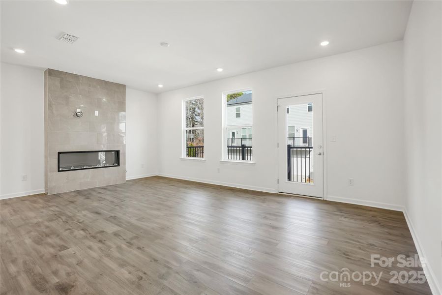 Spacious, unfurnished interior of a new home in Galloway Towns, Charlotte (Image 16).