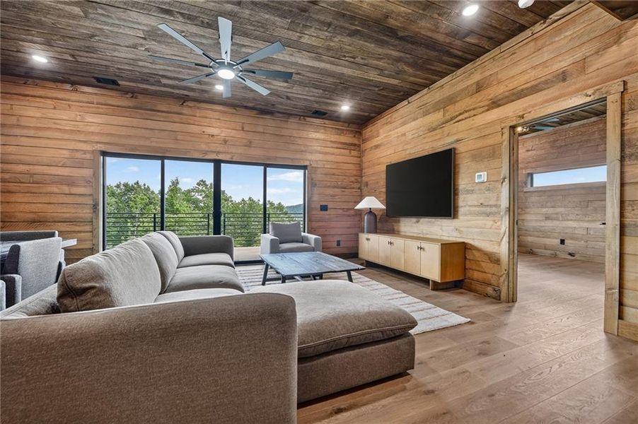 Image 55 of a home in .