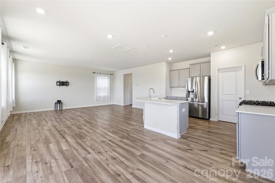 Image 36 of a home in Elizabeth.