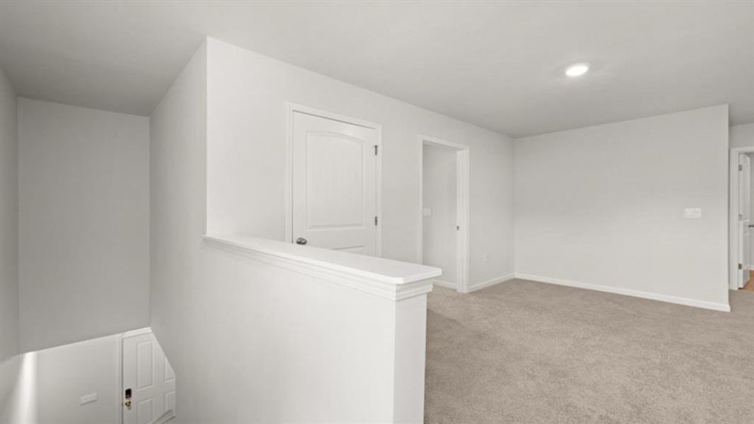 Spacious, unfurnished interior of a new home in Oakleigh Glen, Dallas (Image 19).