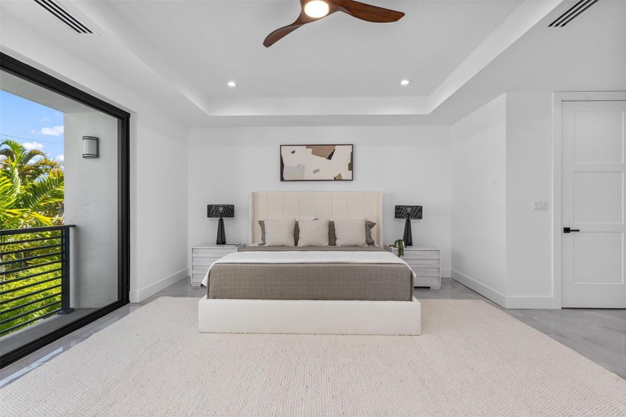 Furnished interior view inside a new home in , Fort Lauderdale (Image 14).