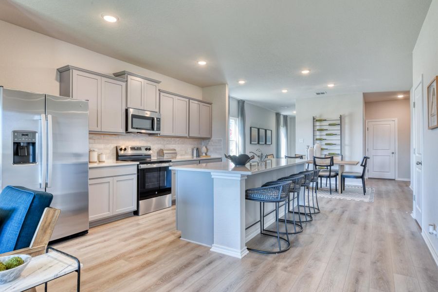 Representative furnished interior of a home built from the Granbury by Ashton Woods in Meadows at Hennersby Hollow 40's, San Antonio (Image 14).