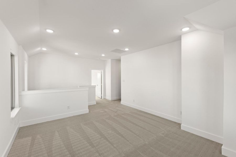Spacious, unfurnished interior of a new home in Painted Tree, McKinney (Image 24).