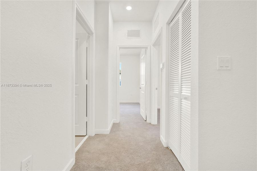 Image 21 of a home in Cedar Pointe: Cypress Collection.