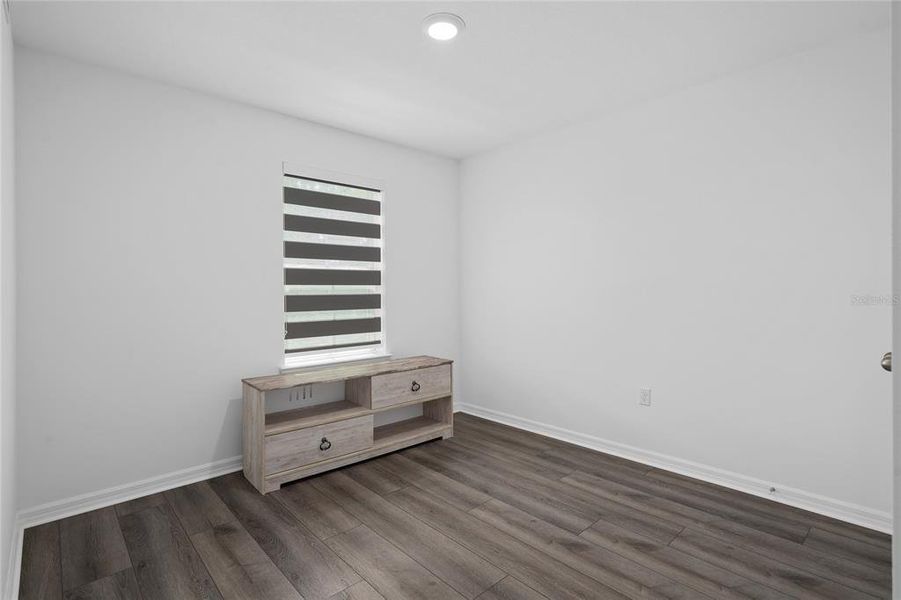 Image 36 of a home in Aulin Square.