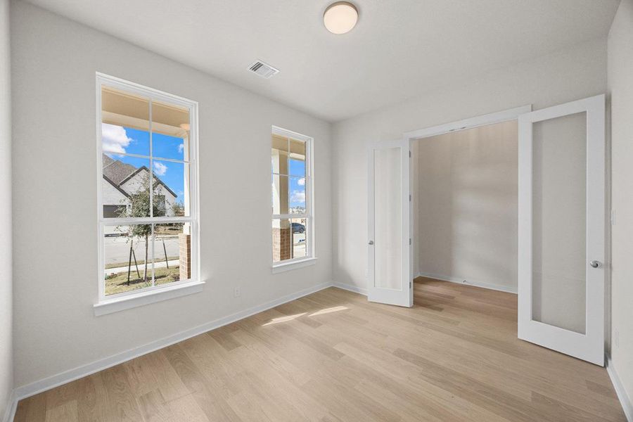 Spacious, unfurnished interior of a new home in Lariat, Liberty Hill (Image 11).