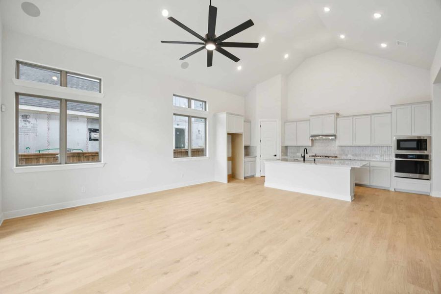 Spacious, unfurnished interior of a new home in The Grove Frisco, Frisco (Image 23).