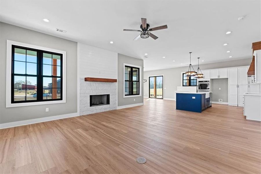 Spacious, unfurnished interior of a new home in , Bremen (Image 30).