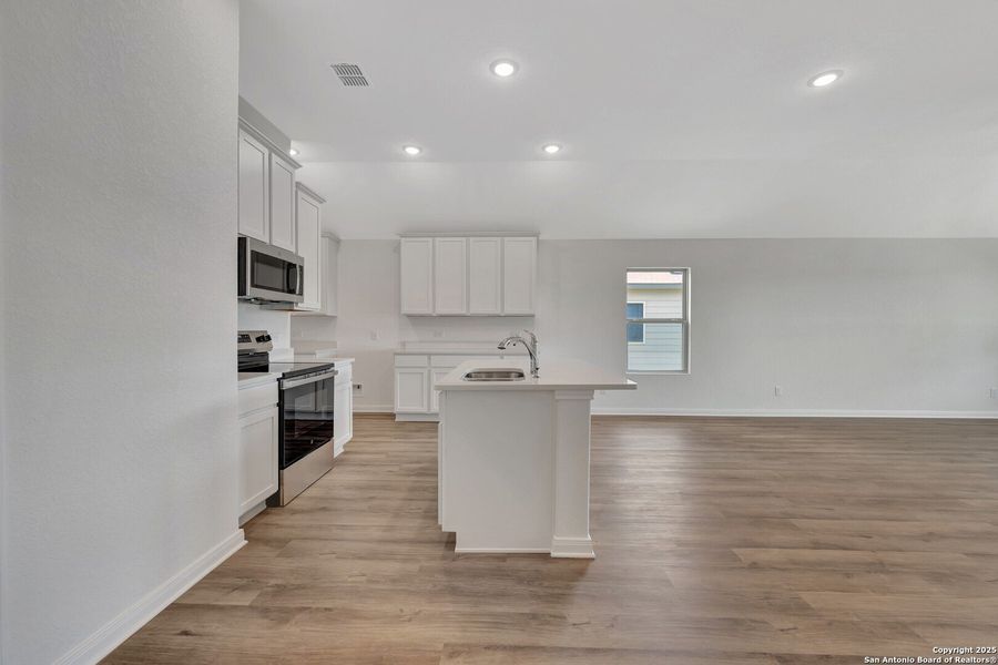 Image 41 of a home in Greenspoint Heights.