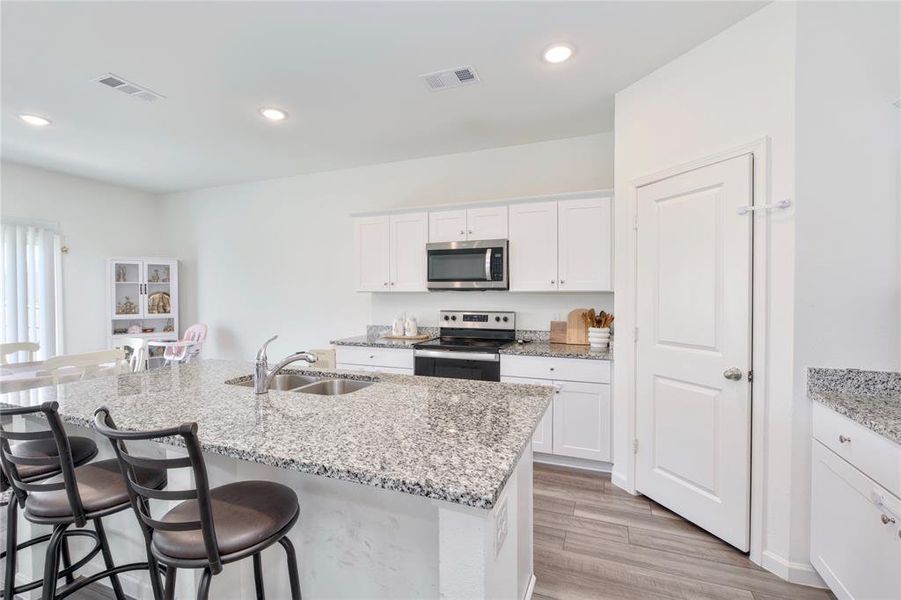 Furnished interior view inside a new home in Willow Springs, Fort Worth (Image 8). Furnished interior view inside a new home in Willow Springs, Fort Worth (Image 8).