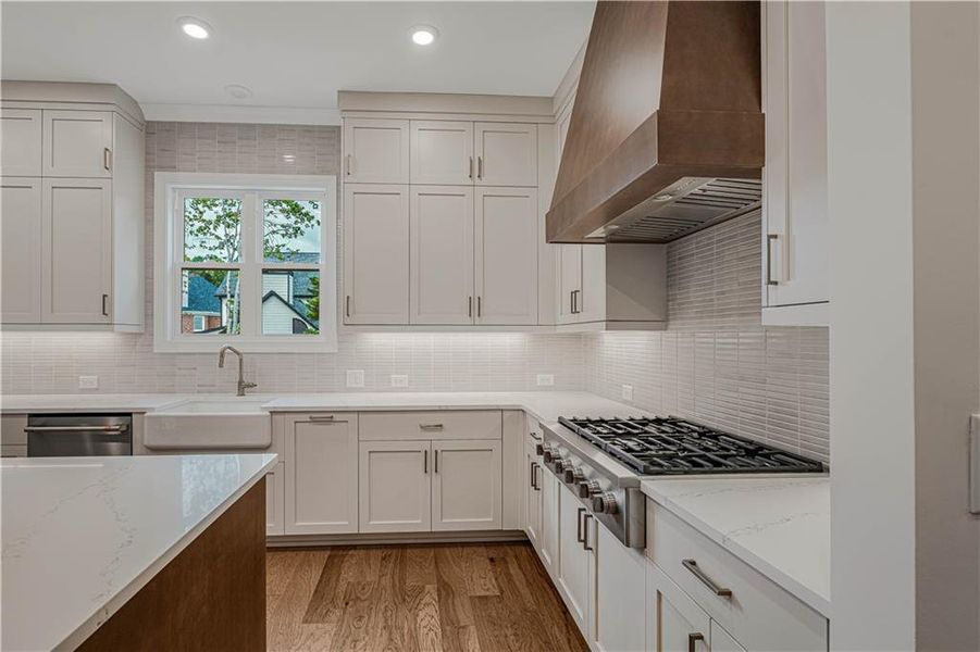 Furnished interior view inside a new home in Bellwyn, Johns Creek (Image 14).