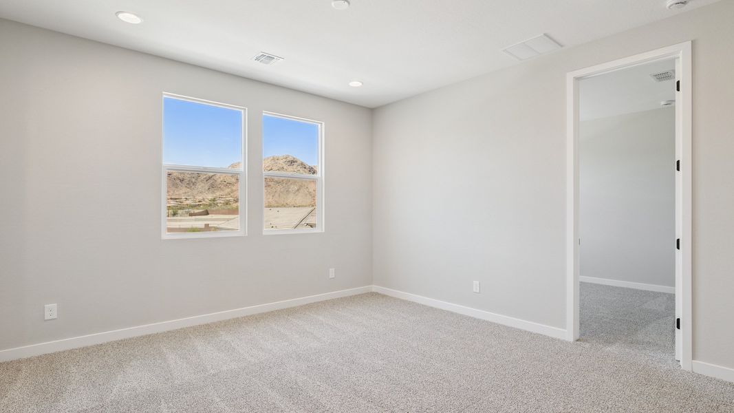 Spacious, unfurnished interior of a new home in Upper Canyon, Phoenix (Image 28).