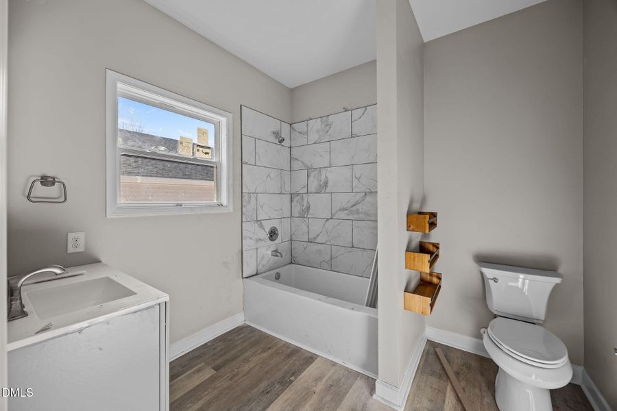 38-web-or-mls-1105 8th St HDR 051