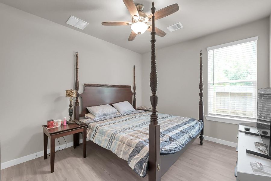 Furnished interior view inside a new home in Moran Ranch, Willis (Image 19). Furnished interior view inside a new home in Moran Ranch, Willis (Image 19).