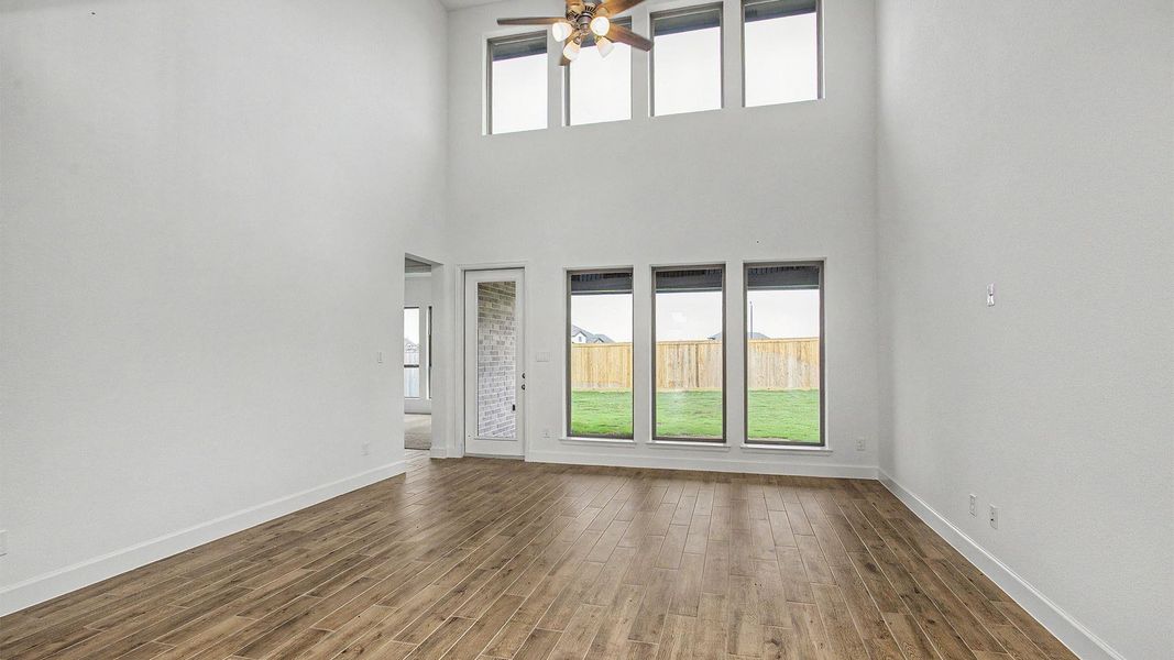 Spacious, unfurnished interior of a new home in Bridgeland, Cypress (Image 11).