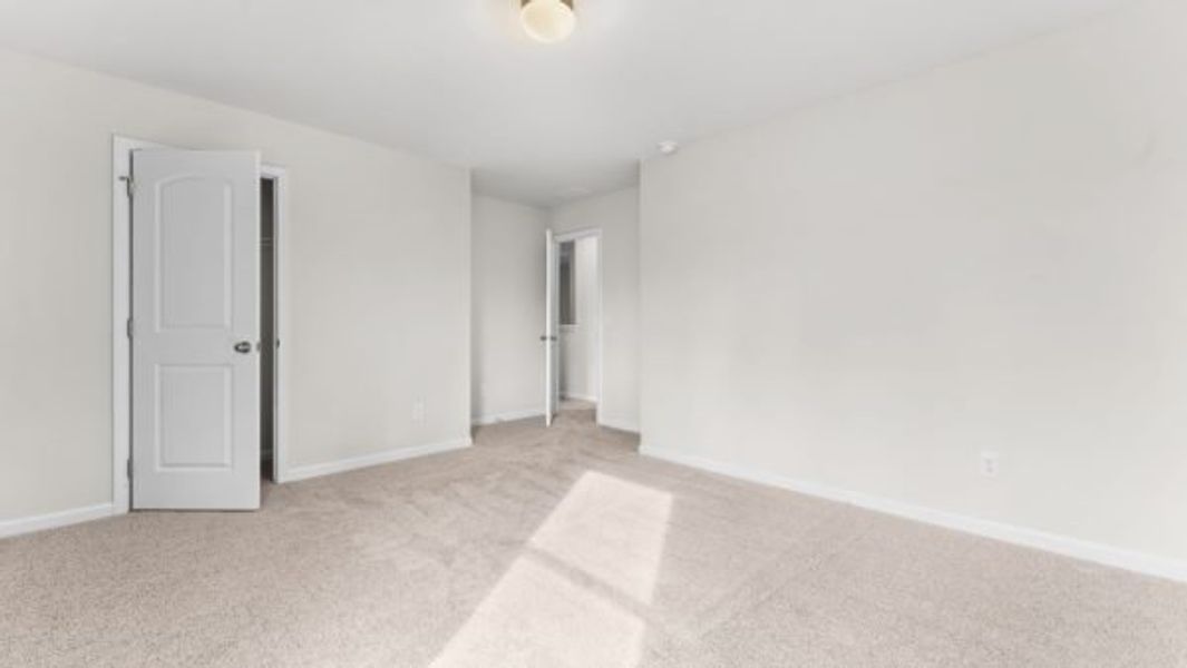 Representative unfurnished interior of a home built from the Bramblewood Townhome by Piedmont Residential in The Retreat at Browns Ridge, Newnan (Image 26).