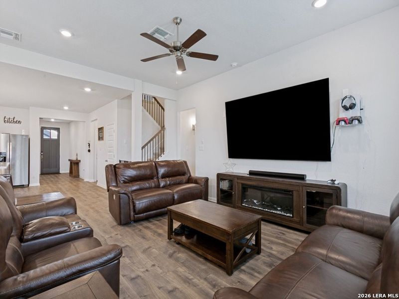 Furnished interior view inside a new home in Venado Crossing, Cibolo (Image 11). Furnished interior view inside a new home in Venado Crossing, Cibolo (Image 11).