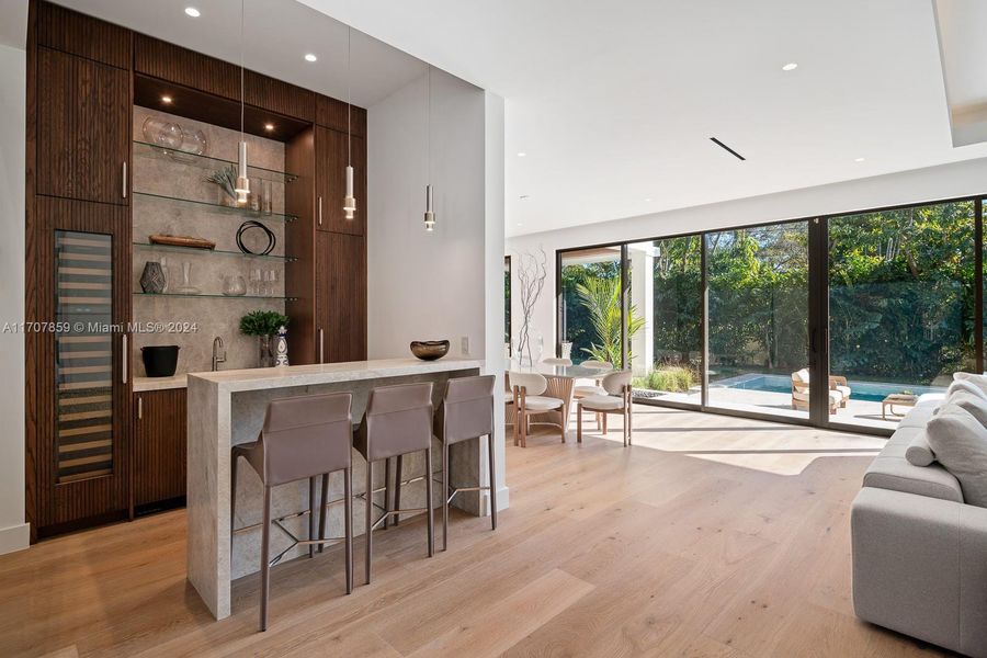 Elegant Wet Bar