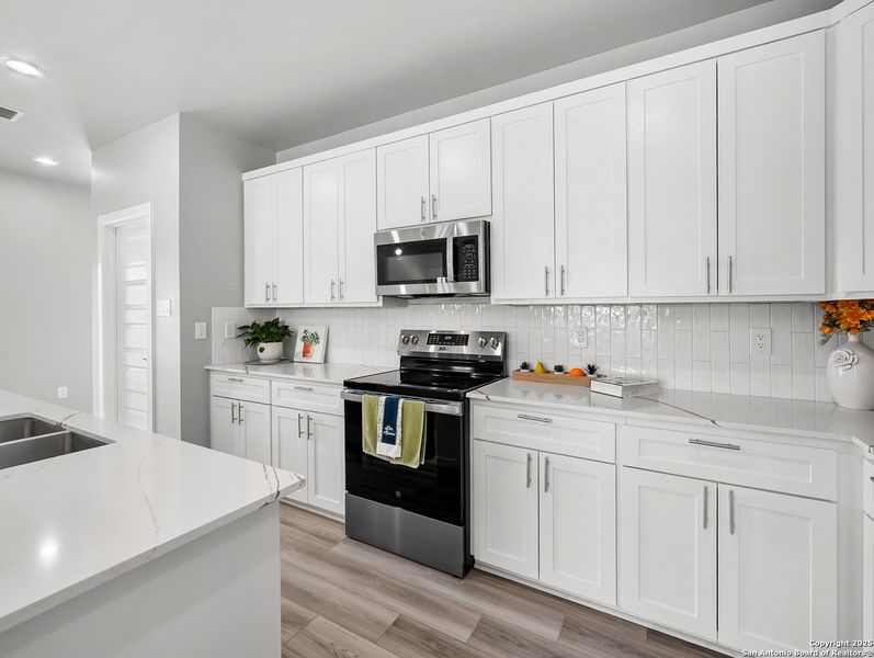 Furnished interior view inside a new home in , Canyon Lake (Image 7). Furnished interior view inside a new home in , Canyon Lake (Image 7).