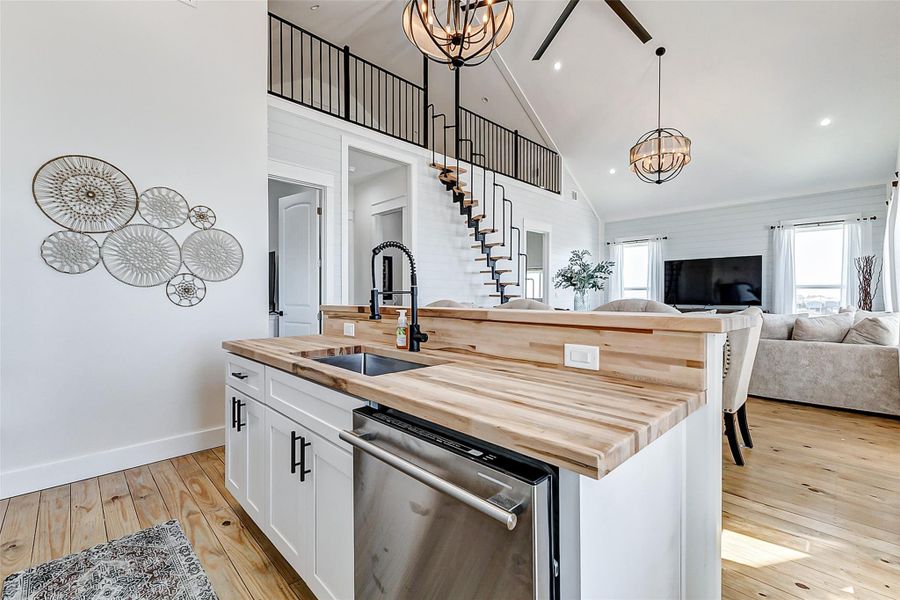 Furnished interior view inside a new home in , Bolivar (Image 15).