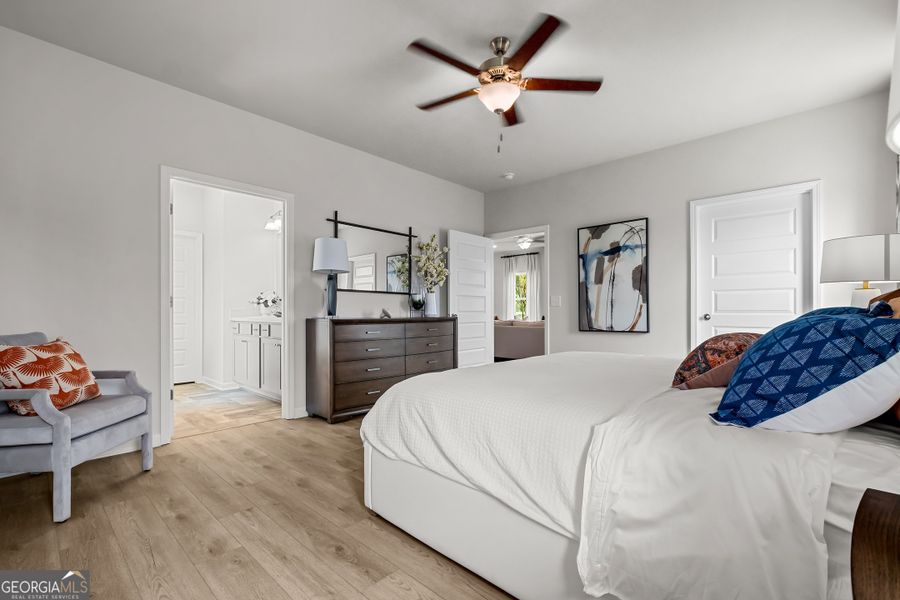 Furnished interior view inside a new home in Cobblestone Crossing Commons, Warner Robins (Image 29).