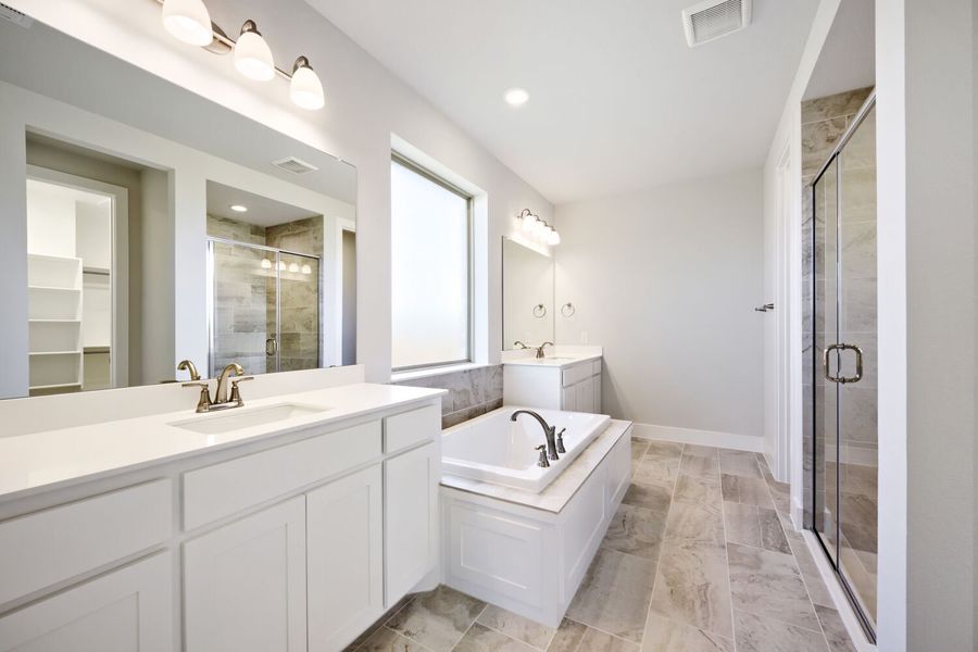 11529 Hardwick - Primary Bathroom