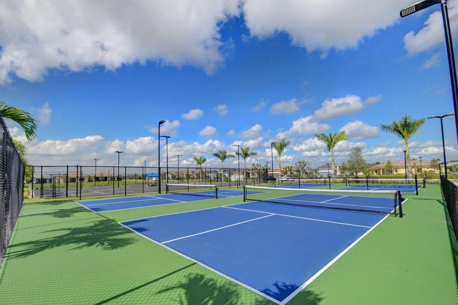 81-web-or-mls-73_cresswind (17) 81-web-or-mls-73_cresswind (17)