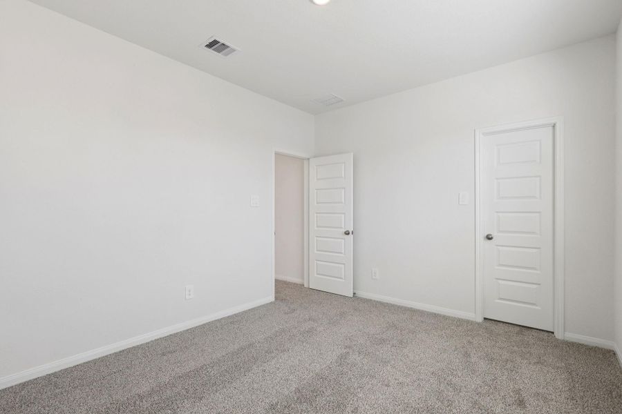 Spacious, unfurnished interior of a new home in Kemah Crossing - Luxe Series, Kemah (Image 31). Spacious, unfurnished interior of a new home in Kemah Crossing - Luxe Series, Kemah (Image 31).