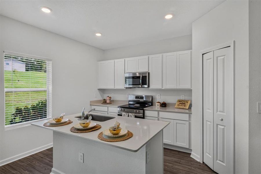 Furnished interior view inside a new home in Tara Forest East, Alachua (Image 7).