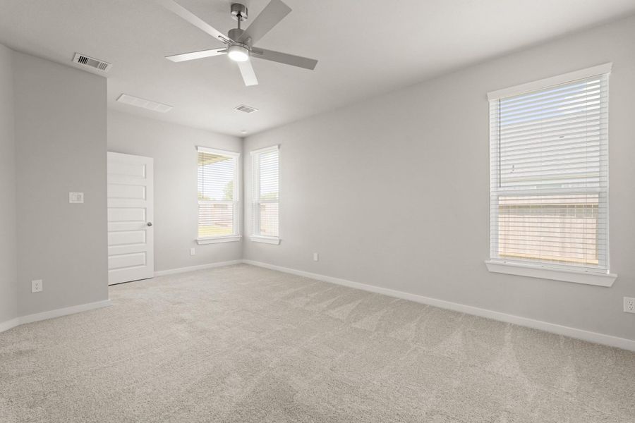 Spacious, unfurnished interior of a new home in Briarwood Crossing, Rosenberg (Image 15). Spacious, unfurnished interior of a new home in Briarwood Crossing, Rosenberg (Image 15).