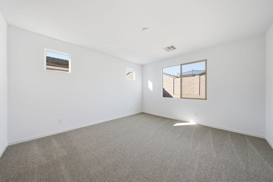 Spacious, unfurnished interior of a new home in Tierra Vistoso, Surprise (Image 9).