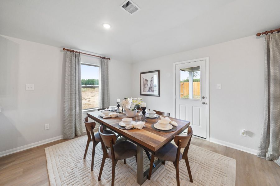 Lexington Heights Model Home - Golden - Dining Room Lexington Heights Model Home - Golden - Dining Room