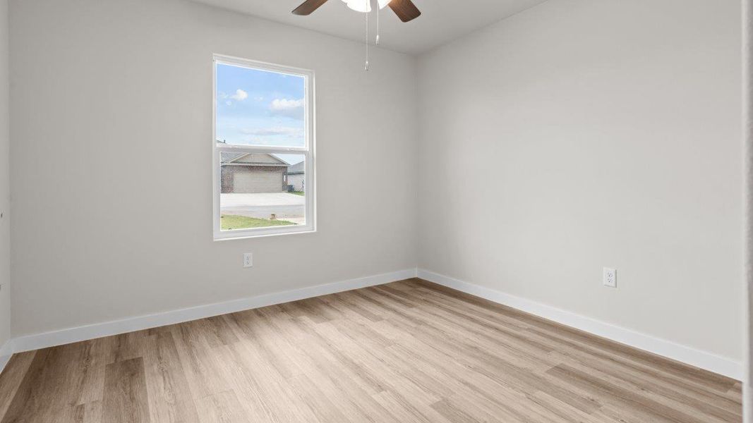 Spacious, unfurnished interior of a new home in Heritage Parks, Abilene (Image 13).