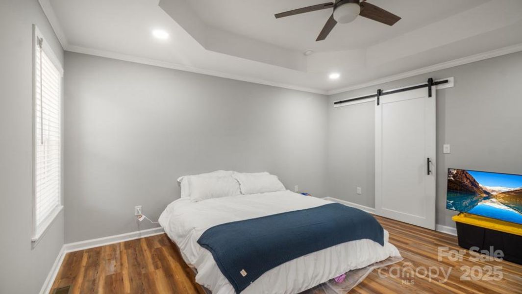 Furnished interior view inside a new home in , Kernersville (Image 24).