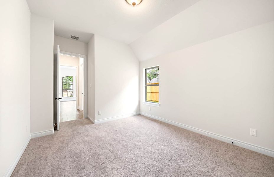 Representative unfurnished interior of a home built from the 2500 by Ravenna Homes in The Highlands 55′, Porter (Image 38). Representative unfurnished interior of a home built from the 2500 by Ravenna Homes in The Highlands 55′, Porter (Image 38).
