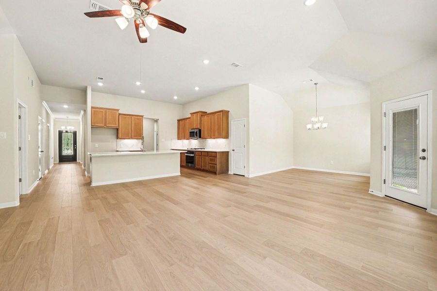 Spacious, unfurnished interior of a new home in , Bay City (Image 20). Spacious, unfurnished interior of a new home in , Bay City (Image 20).