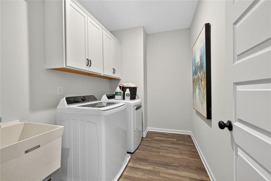 Furnished interior view inside a new home in Allen Manor, Hoschton (Image 8).