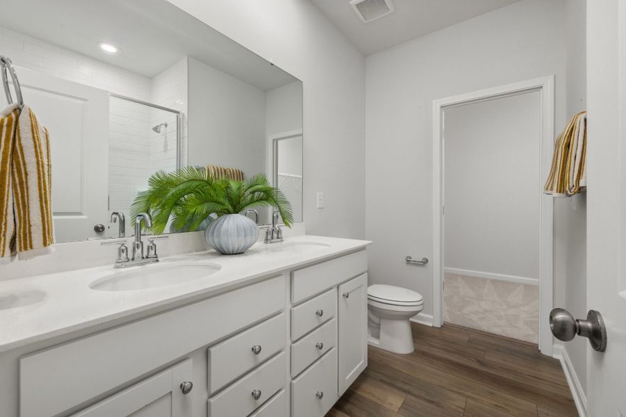 Representative furnished interior of a home built from the Starling by Centex in Carpenter Falls, Durham (Image 17).