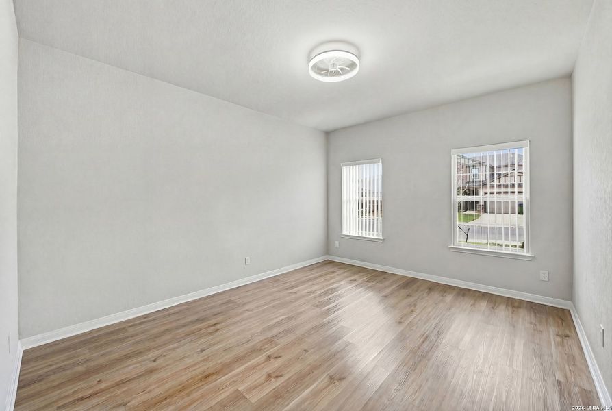 Spacious, unfurnished interior of a new home in Winding Brook, San Antonio (Image 21).