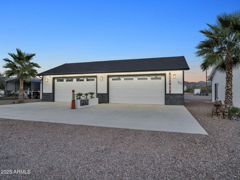 7-web-or-mls-TimberCreekImageryTwilight-