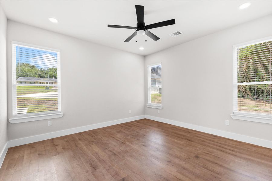 Spacious, unfurnished interior of a new home in , Brenham (Image 14). Spacious, unfurnished interior of a new home in , Brenham (Image 14).