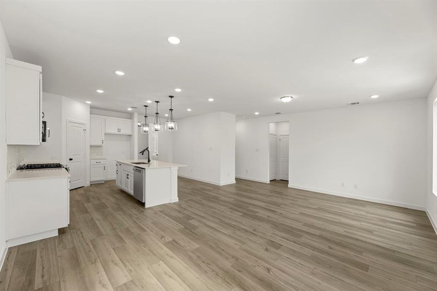 12. 1328 Parkdale - Dining (2)