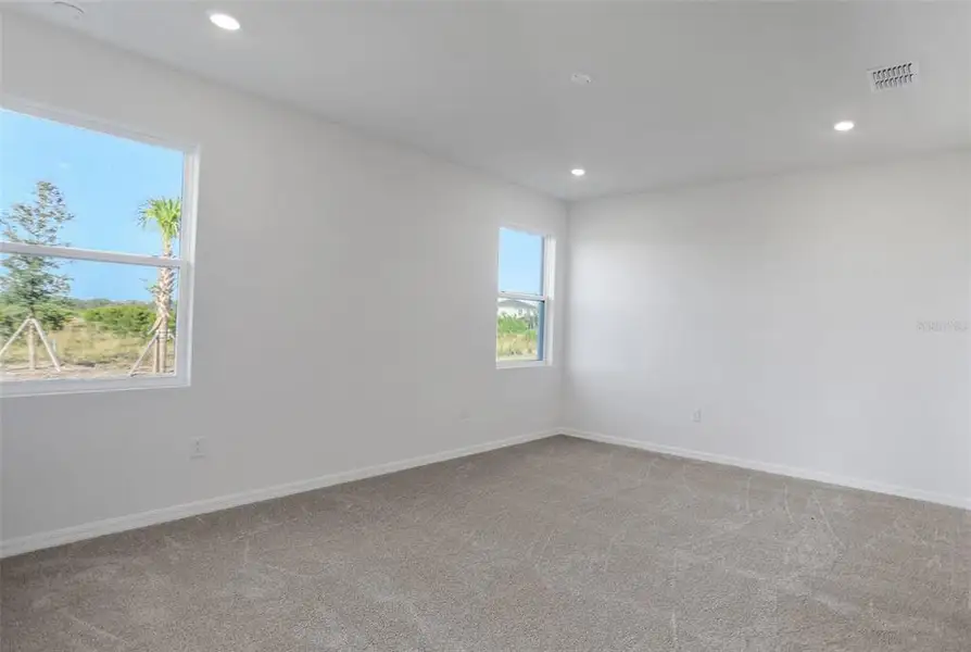 Spacious, unfurnished interior of a new home in Turnleaf, Punta Gorda (Image 24). Spacious, unfurnished interior of a new home in Turnleaf, Punta Gorda (Image 24).