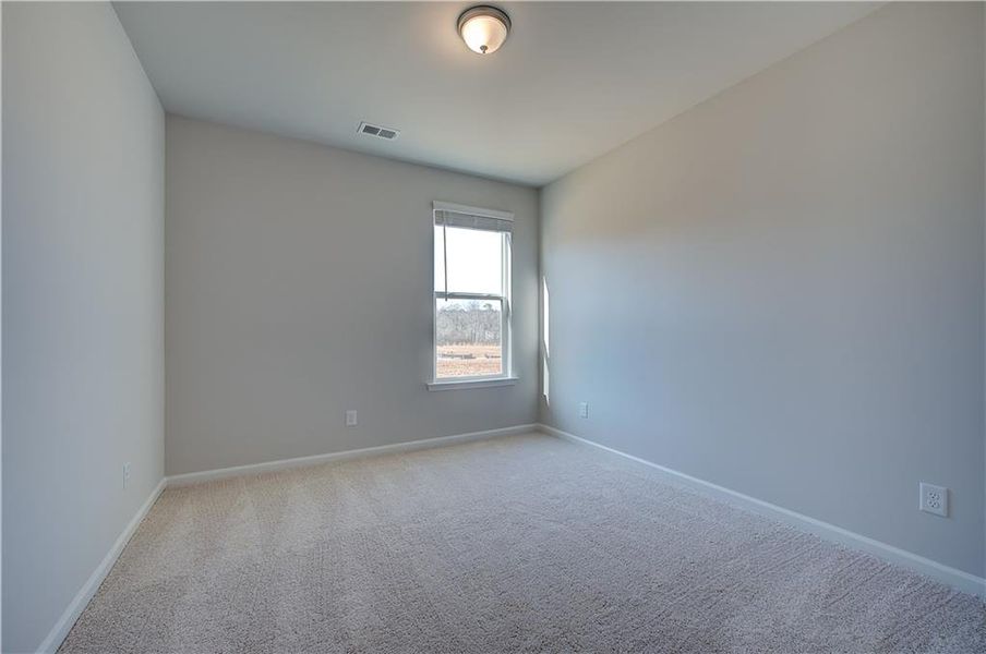 Spacious, unfurnished interior of a new home in Chapel Hill, Newnan (Image 19).